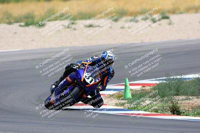 media/Apr-30-2023-CRA (Sun) [[020fcf5d43]]/Race 2-600 Expert Supersport/